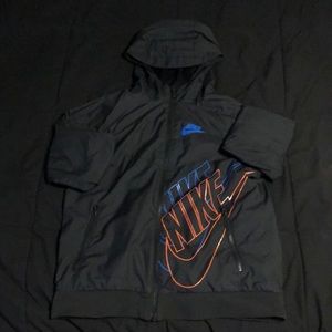 Nike windbreaker hoodie
